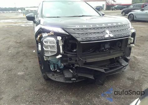 2024 Mitsubishi Outlander Es 2.5 S-Awc from USA, damaged, VIN JA4J4UA88RZ011061